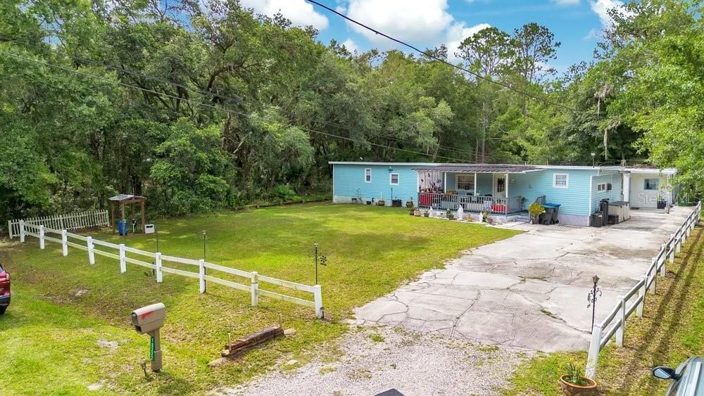 For Sale: $249,000 (5 beds, 3 baths, 1652 Square Feet)