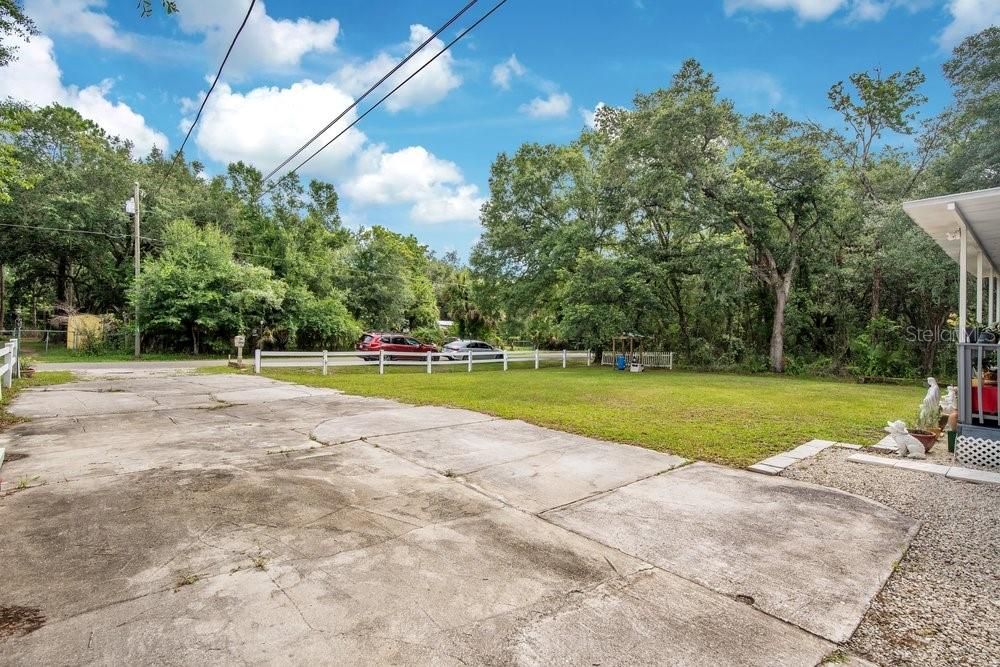 For Sale: $249,000 (5 beds, 3 baths, 1652 Square Feet)