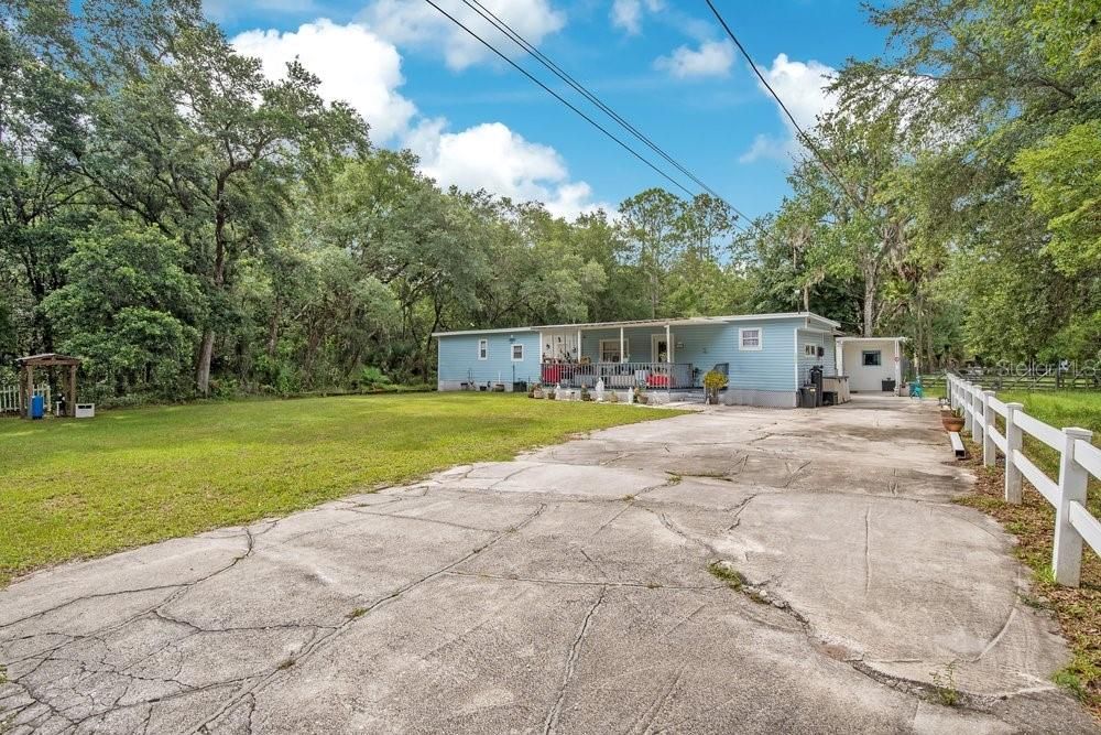 For Sale: $249,000 (5 beds, 3 baths, 1652 Square Feet)