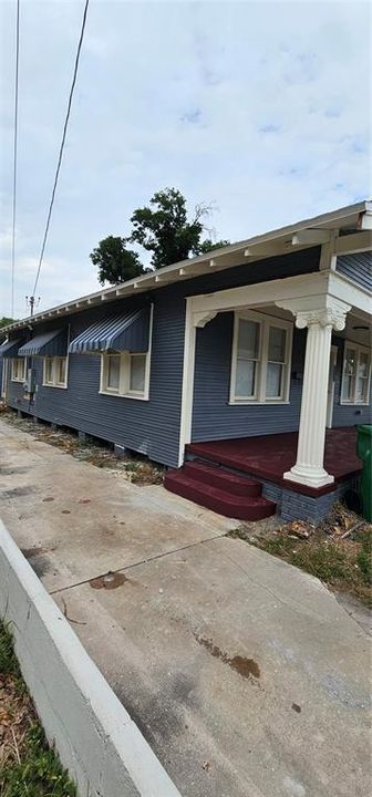 For Rent: $2,500 (3 beds, 2 baths, 1420 Square Feet)