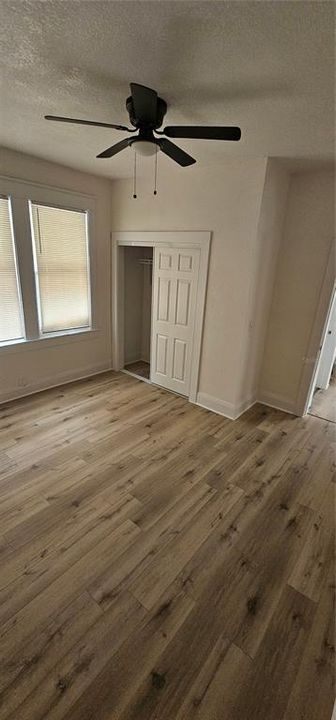 For Rent: $2,500 (3 beds, 2 baths, 1420 Square Feet)