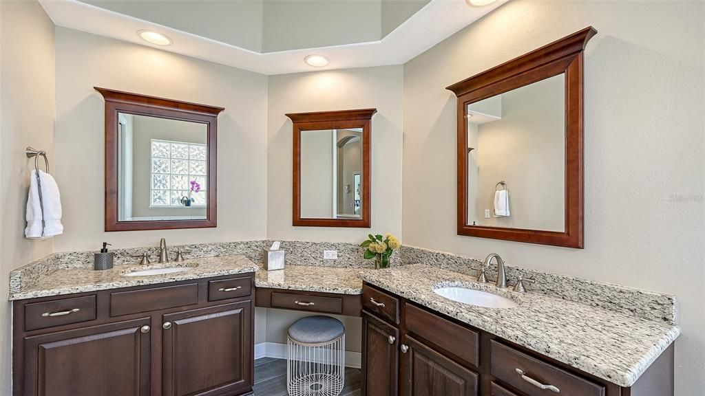 For Sale: $959,900 (4 beds, 3 baths, 3054 Square Feet)