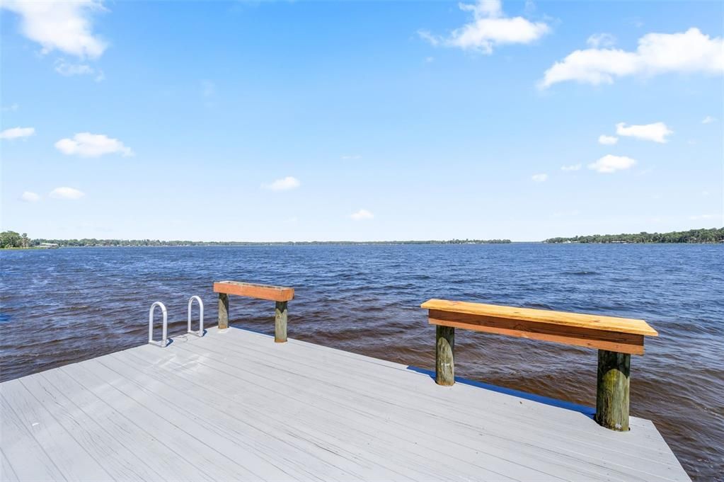 For Sale: $625,000 (2 beds, 1 baths, 1300 Square Feet)