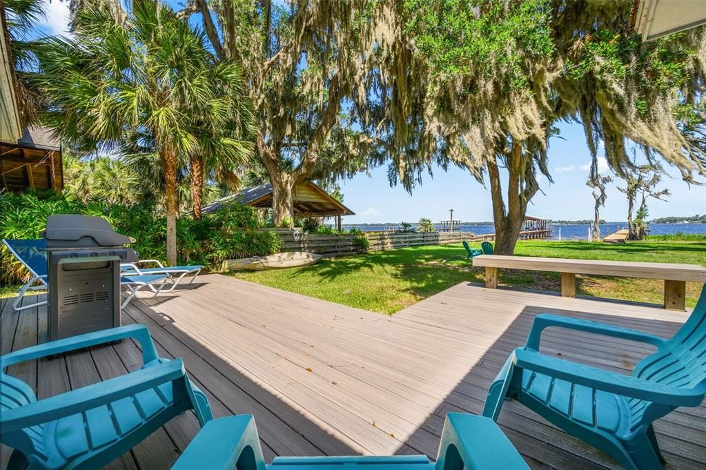 For Sale: $625,000 (2 beds, 1 baths, 1300 Square Feet)