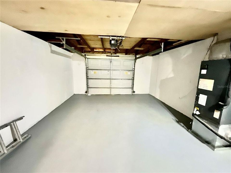 For Rent: $1,895 (3 beds, 2 baths, 1275 Square Feet)