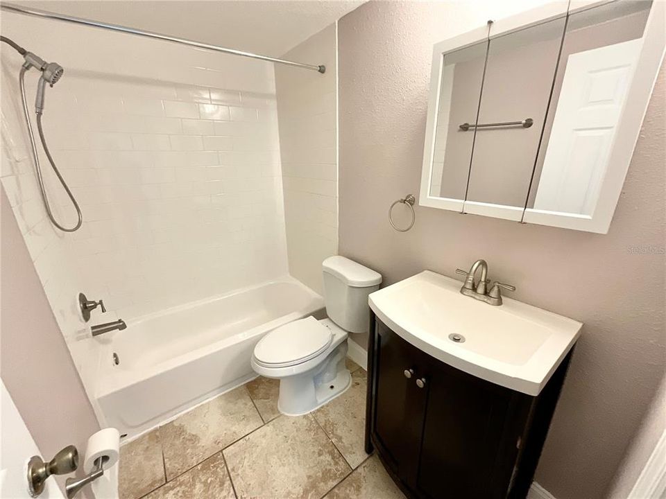 For Rent: $1,895 (3 beds, 2 baths, 1275 Square Feet)