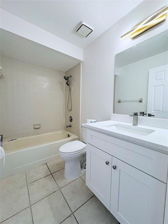 En Venta: $389,000 (3 camas, 2 baños, 1293 Pies cuadrados)