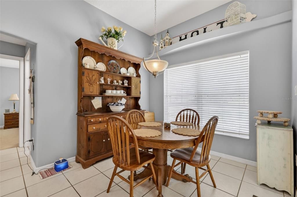 For Sale: $465,000 (4 beds, 2 baths, 1939 Square Feet)