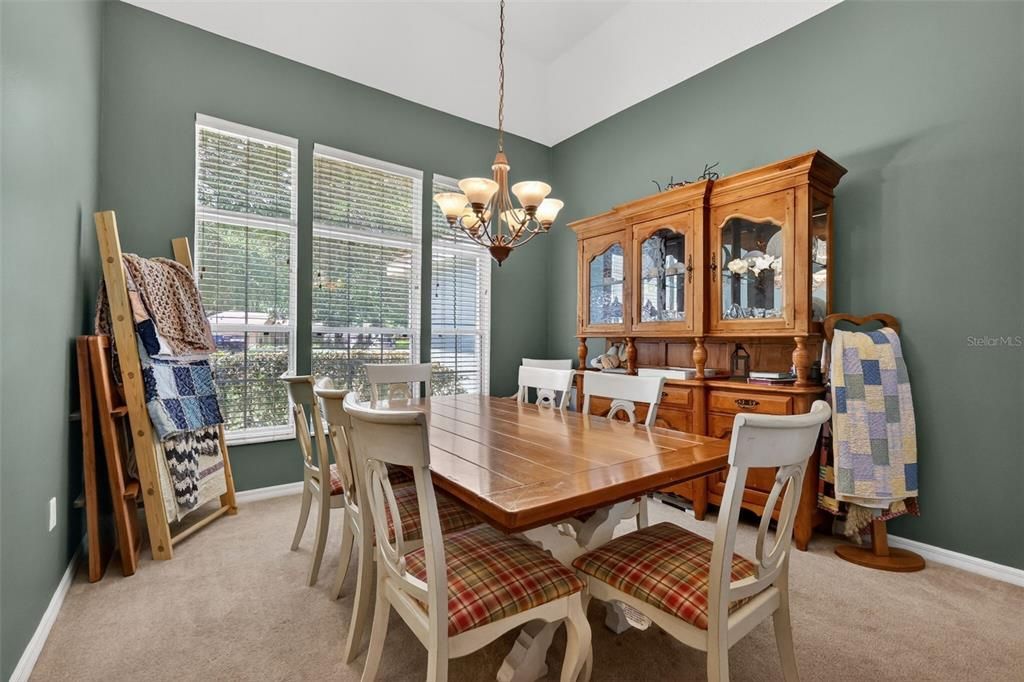 For Sale: $465,000 (4 beds, 2 baths, 1939 Square Feet)
