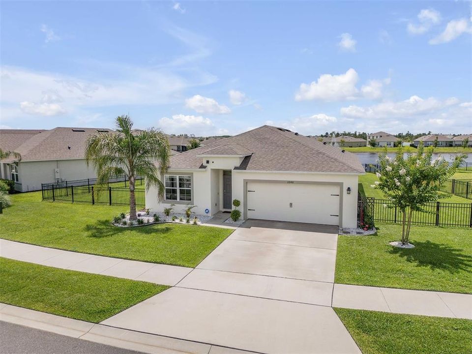 For Sale: $410,000 (4 beds, 2 baths, 1855 Square Feet)