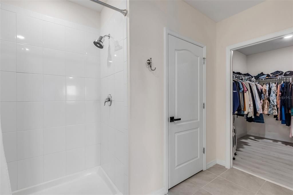 For Sale: $410,000 (4 beds, 2 baths, 1855 Square Feet)