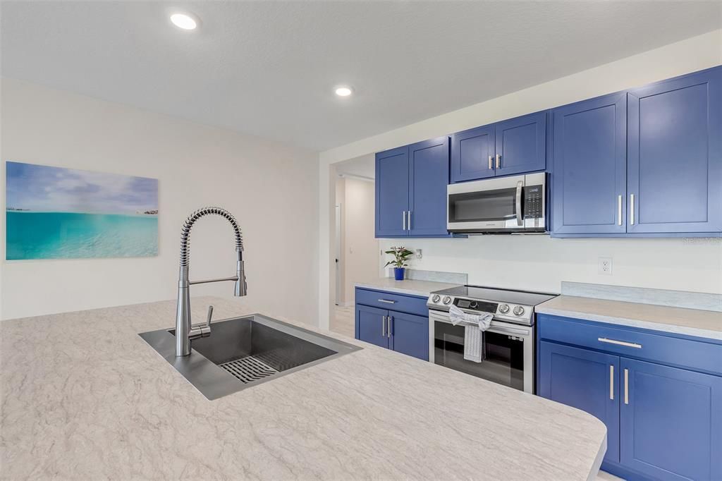 For Sale: $410,000 (4 beds, 2 baths, 1855 Square Feet)