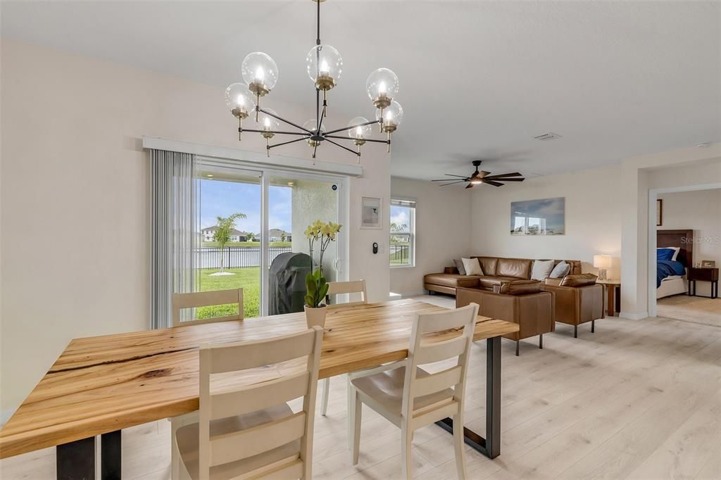 For Sale: $410,000 (4 beds, 2 baths, 1855 Square Feet)