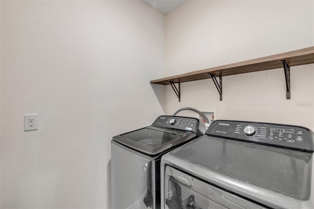 For Sale: $410,000 (4 beds, 2 baths, 1855 Square Feet)