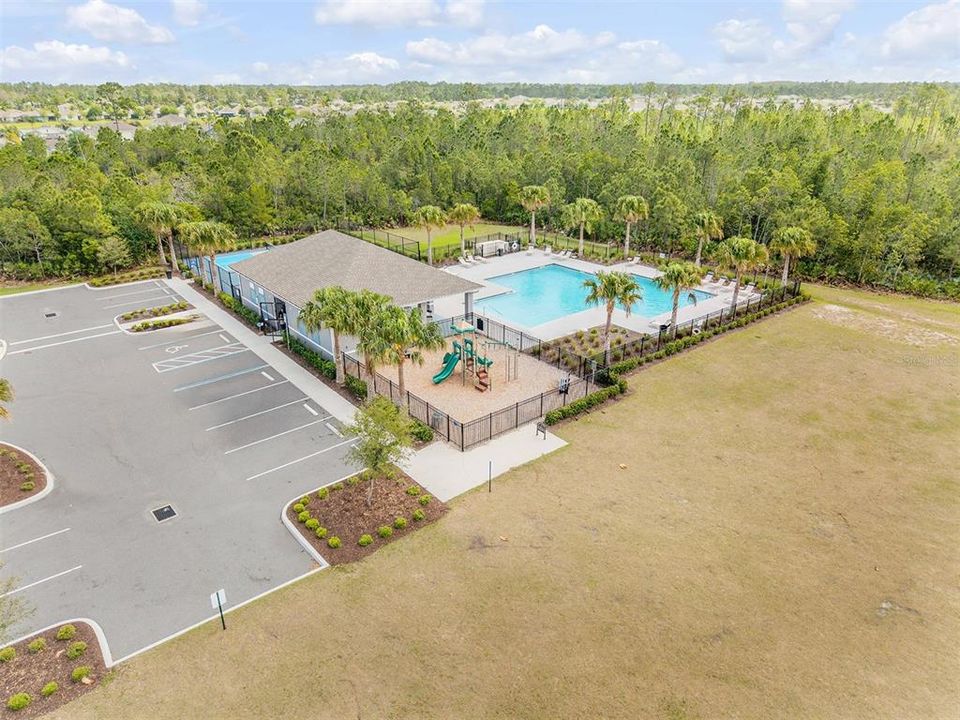 For Sale: $410,000 (4 beds, 2 baths, 1855 Square Feet)