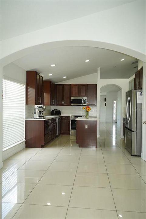For Sale: $489,900 (4 beds, 2 baths, 1953 Square Feet)
