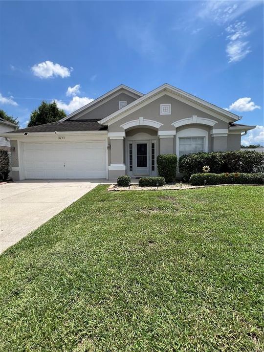 For Sale: $489,900 (4 beds, 2 baths, 1953 Square Feet)