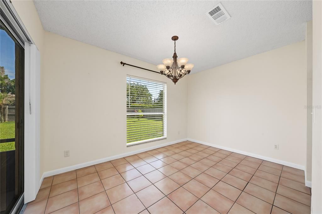 For Sale: $389,000 (3 beds, 2 baths, 1414 Square Feet)