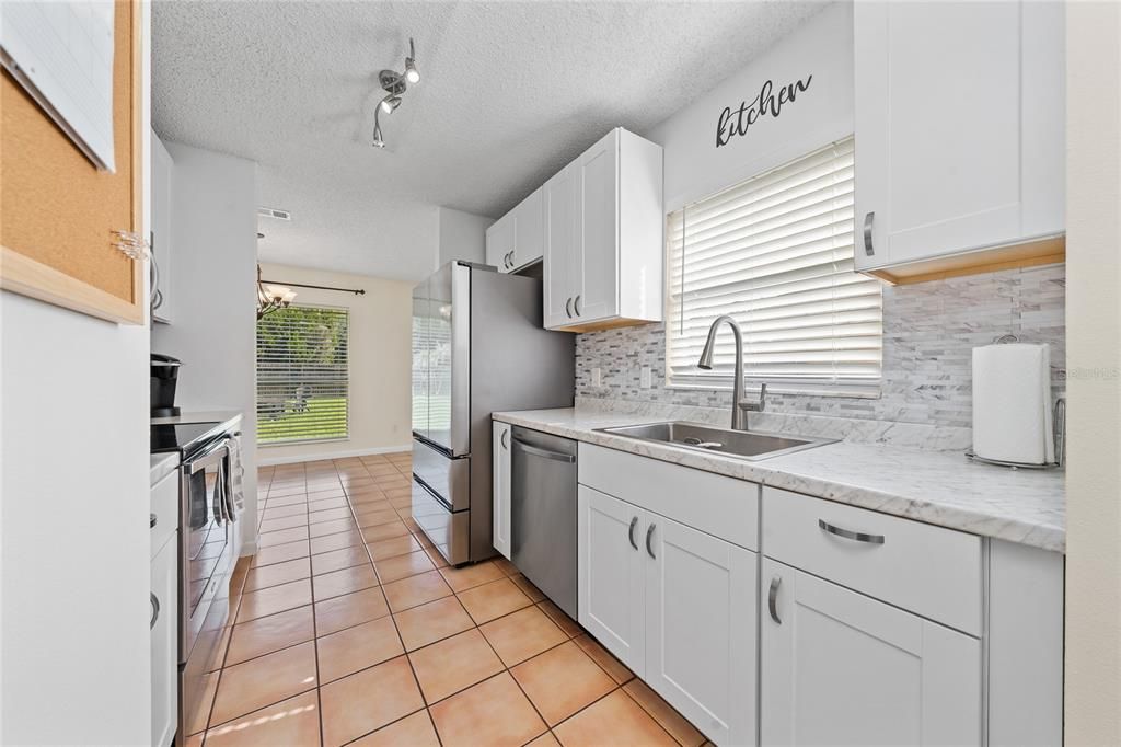 For Sale: $389,000 (3 beds, 2 baths, 1414 Square Feet)