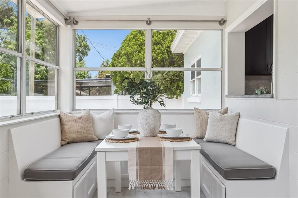 На продажу: $465,000 (2 спален, 2 ванн, 1143 Квадратных фут)