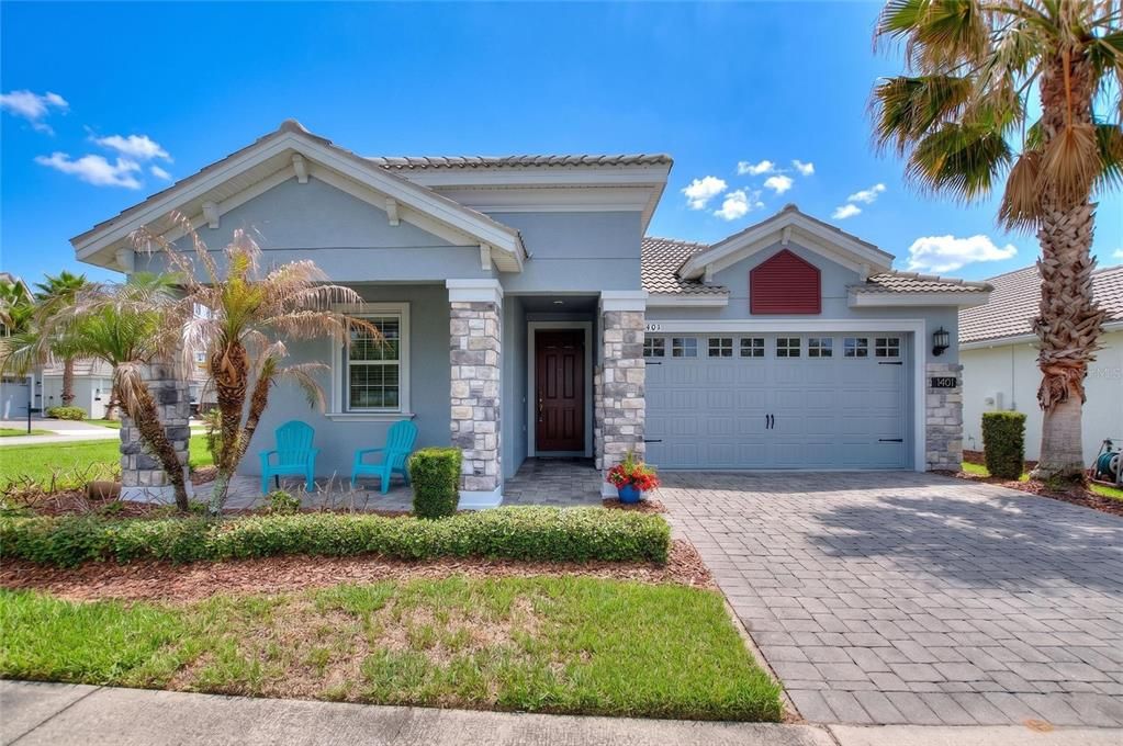 For Sale: $440,000 (4 beds, 3 baths, 2076 Square Feet)