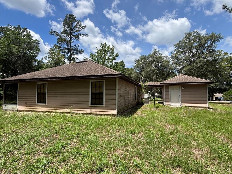 For Sale: $165,000 (4 beds, 2 baths, 1471 Square Feet)