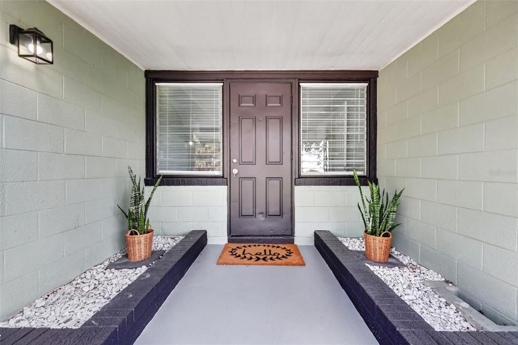 For Sale: $274,900 (2 beds, 2 baths, 1302 Square Feet)