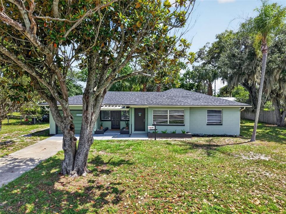 For Sale: $274,900 (2 beds, 2 baths, 1302 Square Feet)