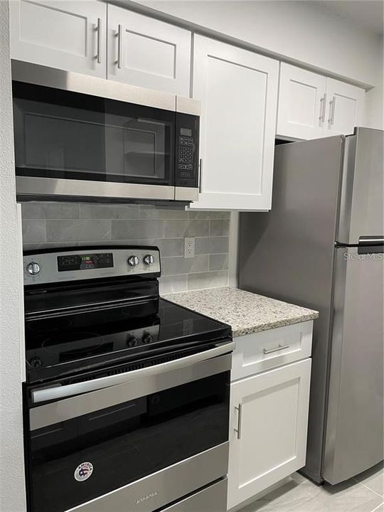 For Rent: $1,380 (1 beds, 1 baths, 552 Square Feet)