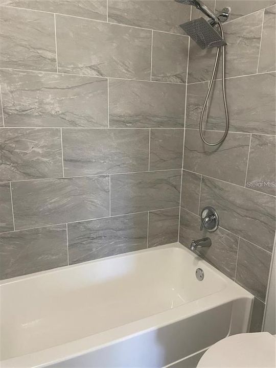 For Rent: $1,380 (1 beds, 1 baths, 552 Square Feet)