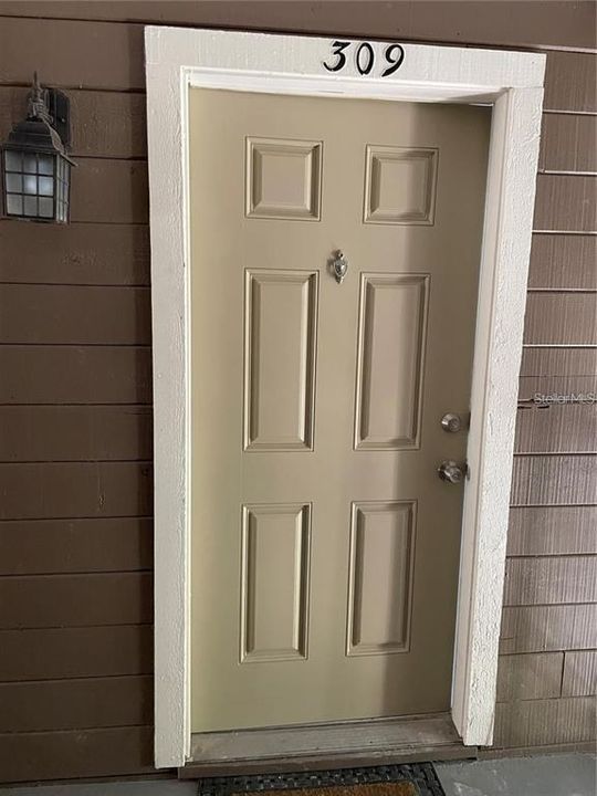 For Rent: $1,380 (1 beds, 1 baths, 552 Square Feet)