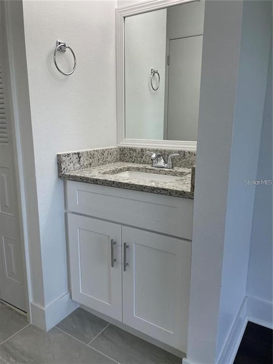 For Rent: $1,380 (1 beds, 1 baths, 552 Square Feet)