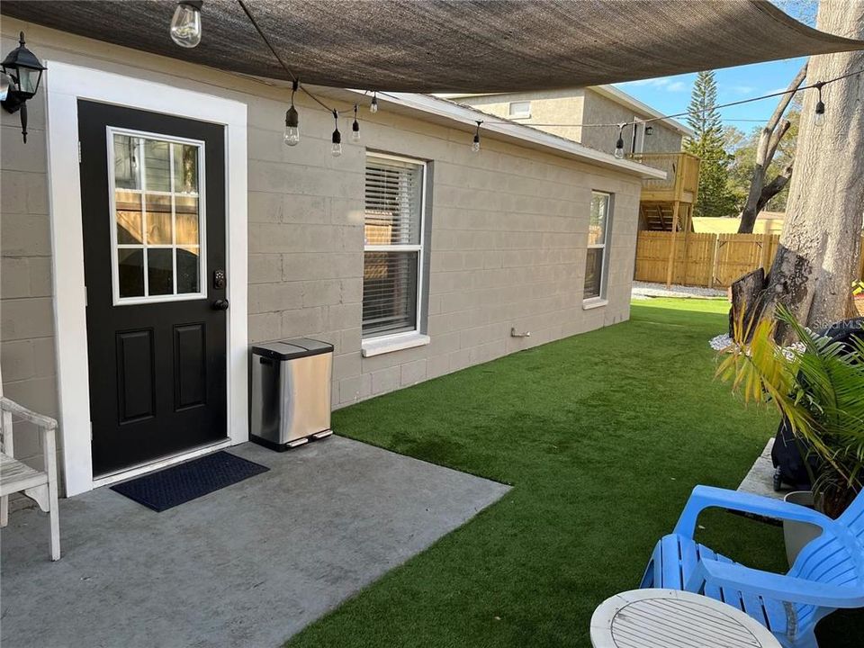 For Rent: $3,200 (3 beds, 2 baths, 1235 Square Feet)