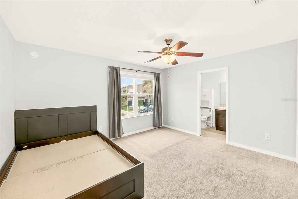 For Sale: $349,900 (3 beds, 2 baths, 1758 Square Feet)