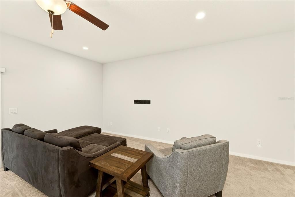 For Sale: $349,900 (3 beds, 2 baths, 1758 Square Feet)