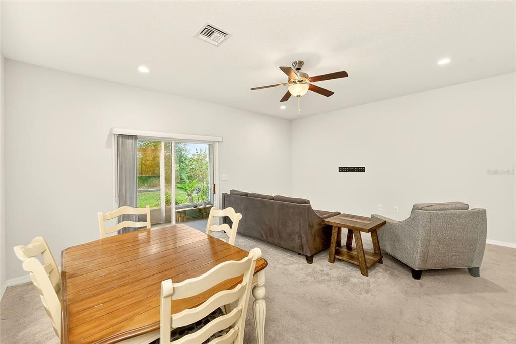 For Sale: $349,900 (3 beds, 2 baths, 1758 Square Feet)