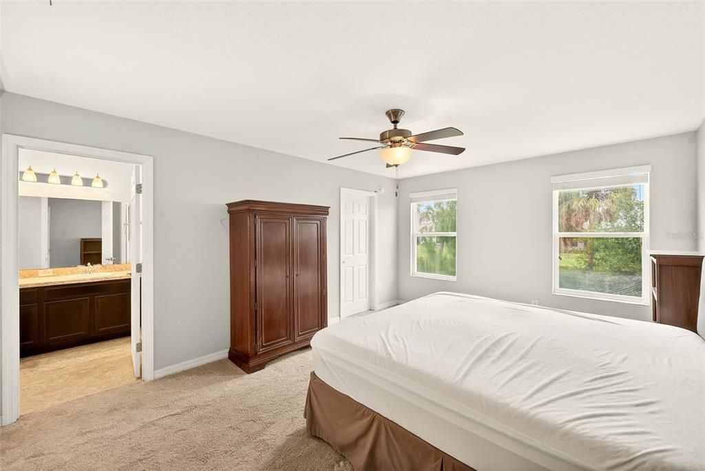 For Sale: $349,900 (3 beds, 2 baths, 1758 Square Feet)