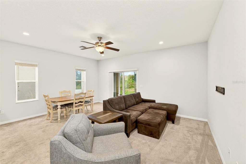 For Sale: $349,900 (3 beds, 2 baths, 1758 Square Feet)