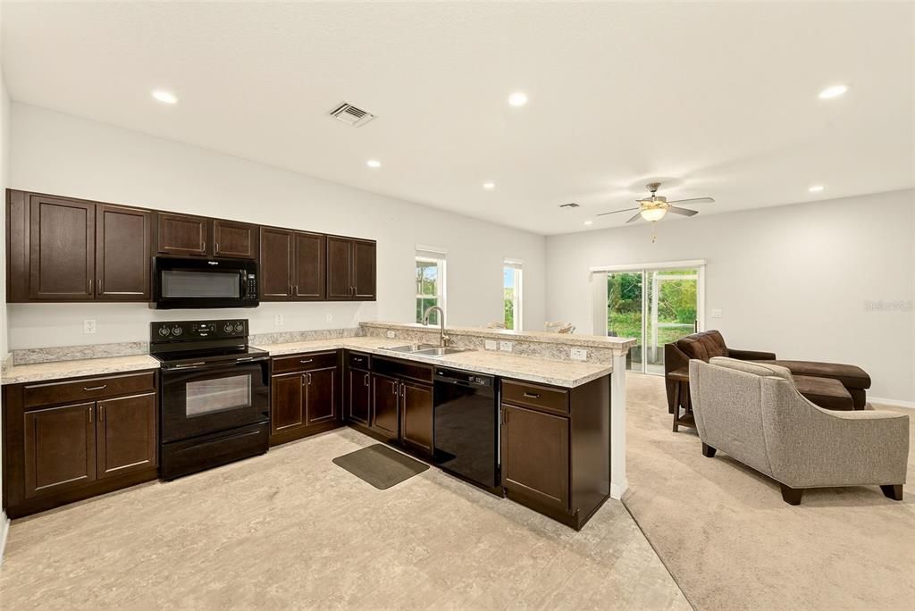 For Sale: $349,900 (3 beds, 2 baths, 1758 Square Feet)