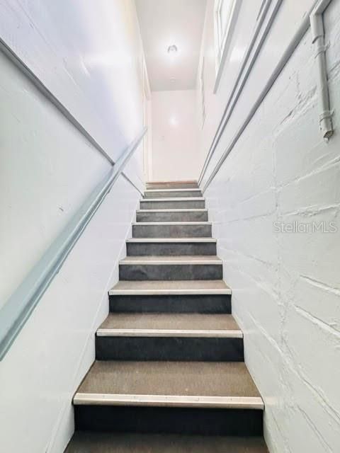For Rent: $1,195 (2 beds, 1 baths, 800 Square Feet)