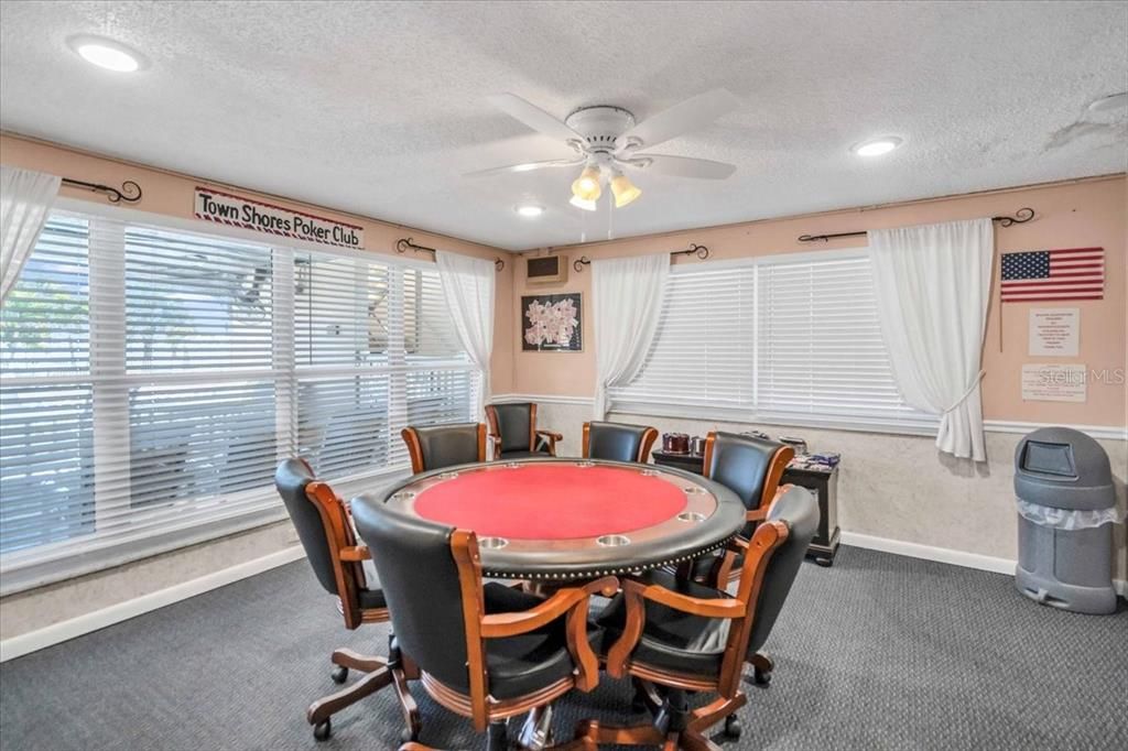 For Sale: $245,000 (2 beds, 2 baths, 1120 Square Feet)
