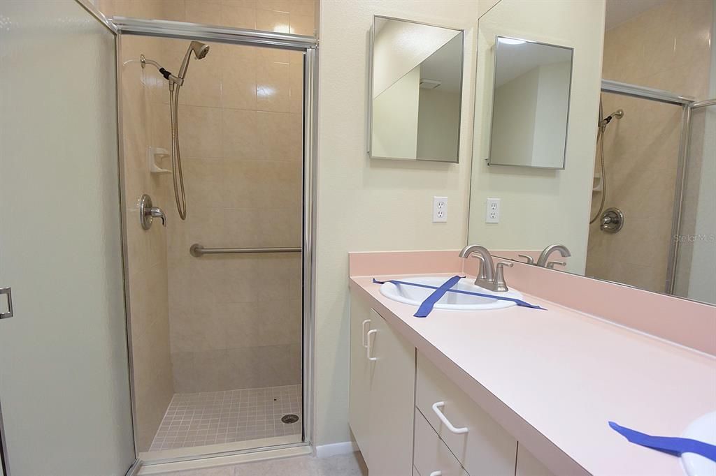 For Sale: $166,000 (2 beds, 2 baths, 1309 Square Feet)
