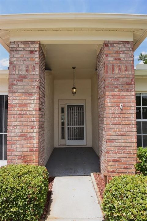 For Sale: $166,000 (2 beds, 2 baths, 1309 Square Feet)