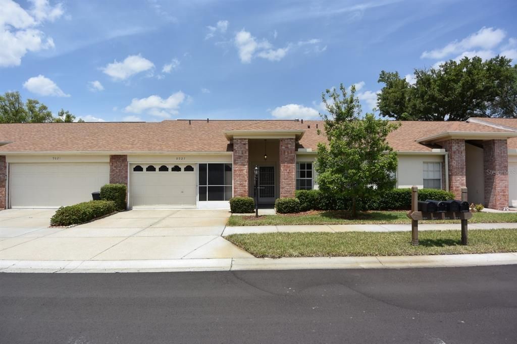 For Sale: $166,000 (2 beds, 2 baths, 1309 Square Feet)