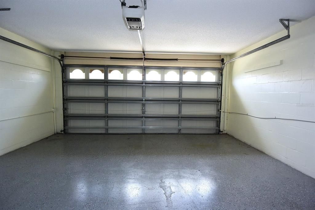 For Sale: $166,000 (2 beds, 2 baths, 1309 Square Feet)
