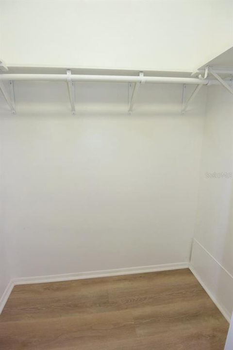 For Sale: $166,000 (2 beds, 2 baths, 1309 Square Feet)