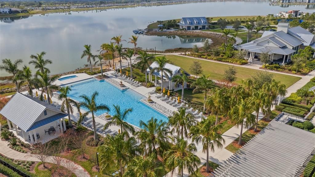 Activo con contrato: $1,599,000 (3 camas, 3 baños, 2675 Pies cuadrados)
