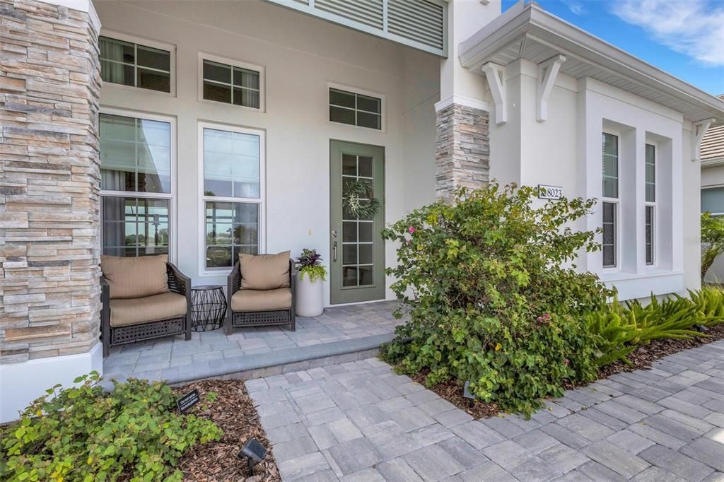 Activo con contrato: $1,599,000 (3 camas, 3 baños, 2675 Pies cuadrados)