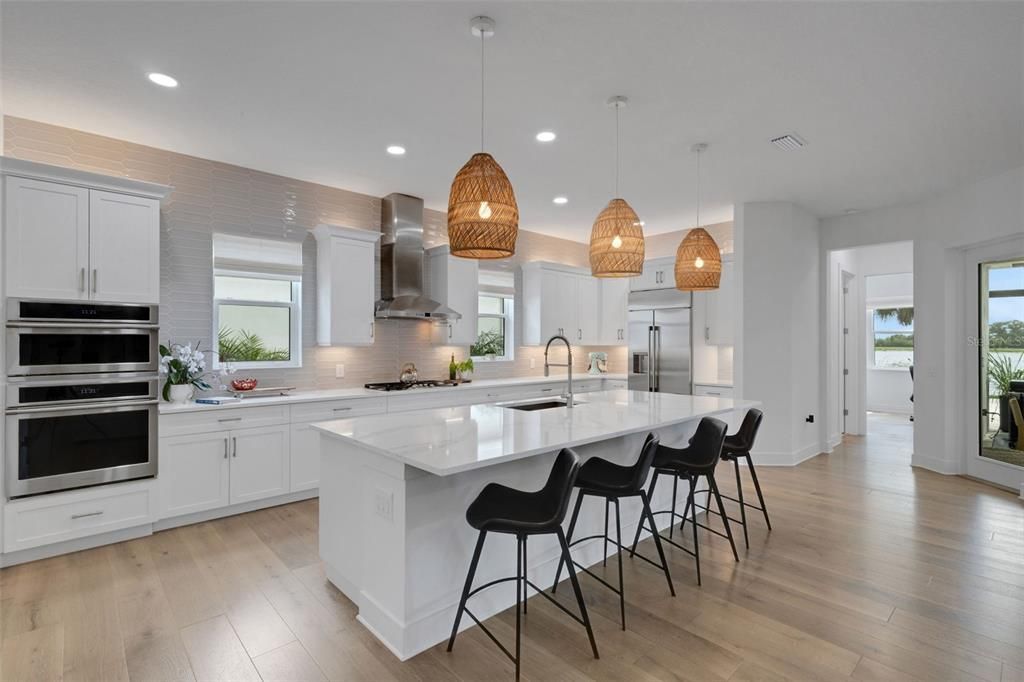Activo con contrato: $1,599,000 (3 camas, 3 baños, 2675 Pies cuadrados)