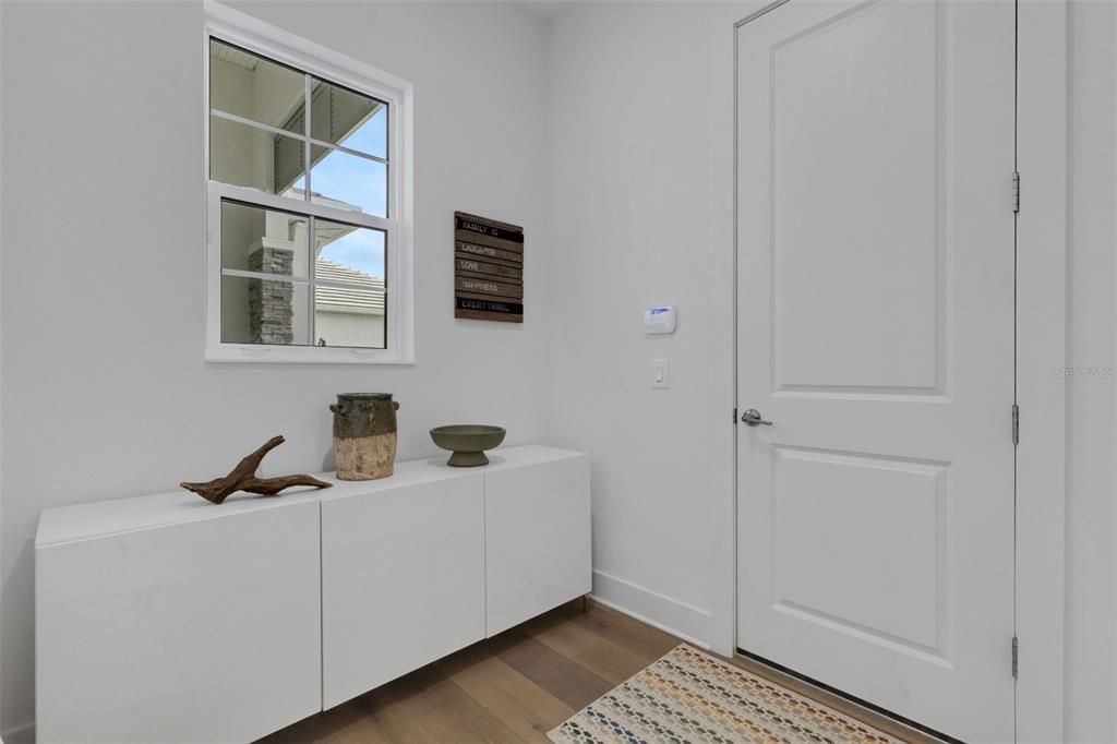 Activo con contrato: $1,599,000 (3 camas, 3 baños, 2675 Pies cuadrados)